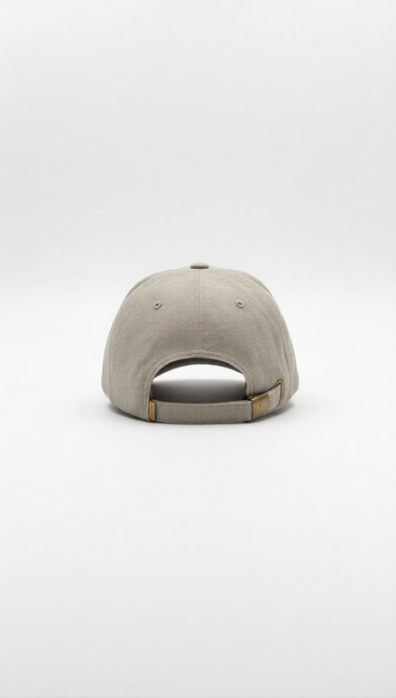Casquette de baseball en lin brodée du logo Loro Piana, taille L « Jamais portée »