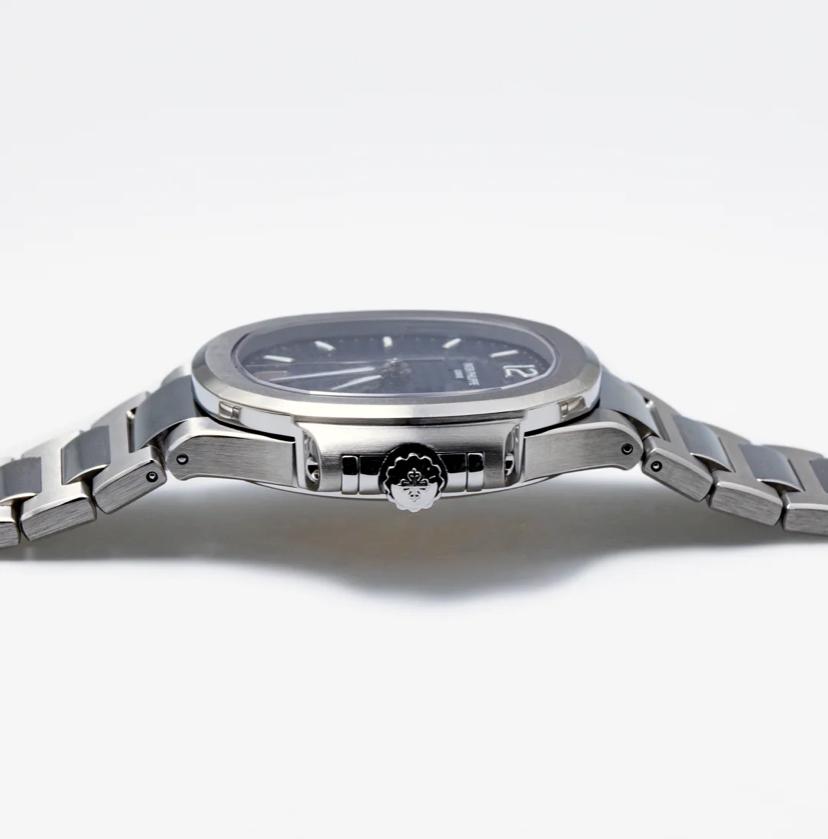 Patek Philippe Nautilus Ref:7118/1A-001 