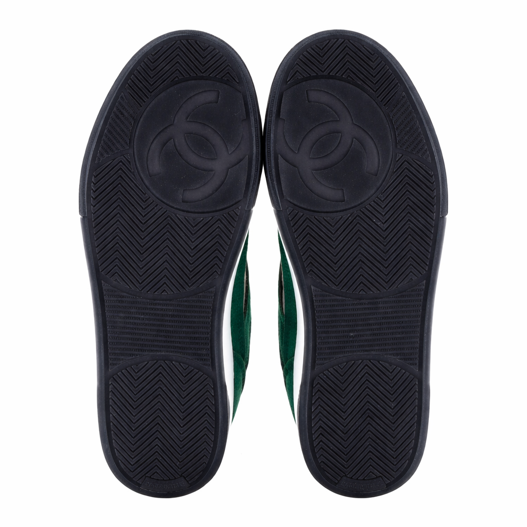 Baskets Chanel à logo CC, taille 7 (d'occasion)