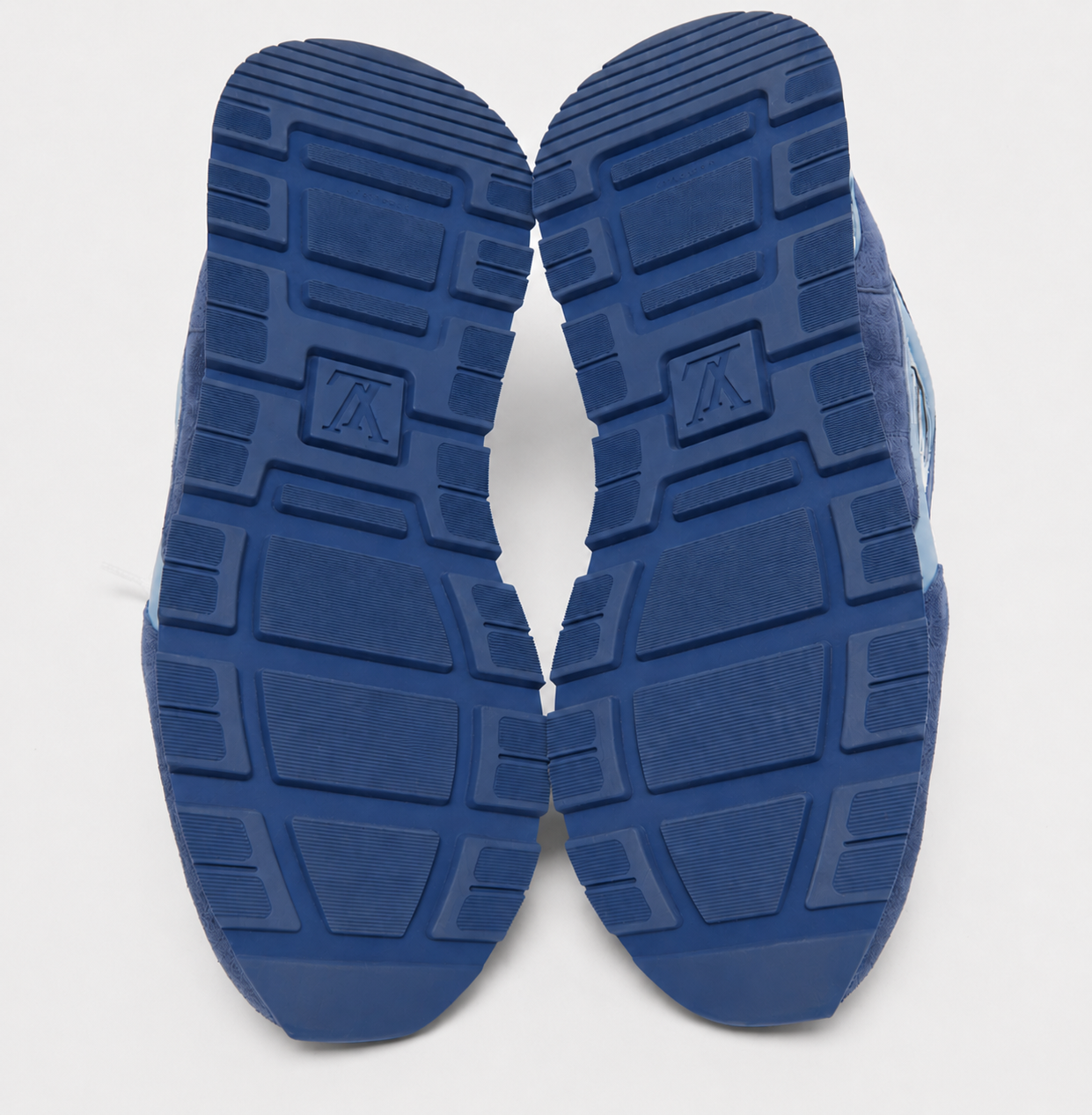 Louis Vuitton Run Away Trainers Blue 