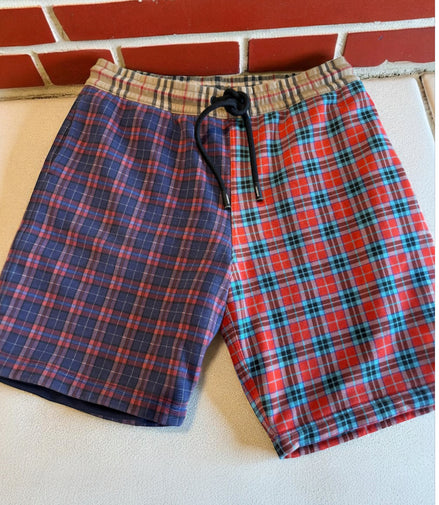 Burberry Men's Shorts Size L "Never Owned"