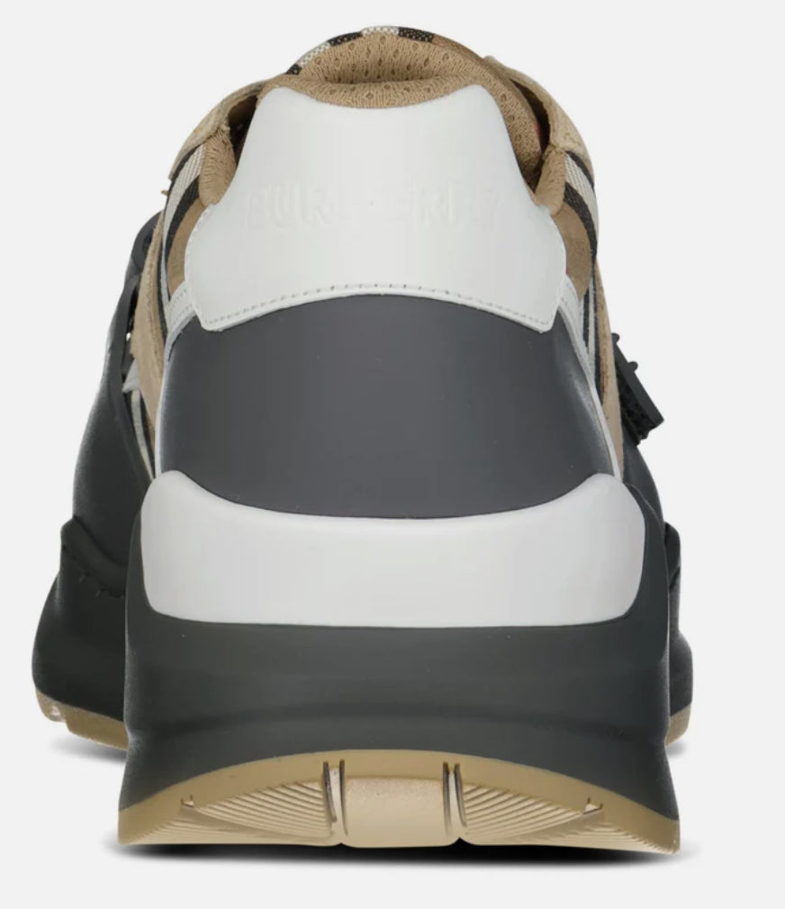 The Burberry Ramseys in a classic camel tone Size 7 