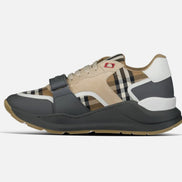 The Burberry Ramseys in a classic camel tone Size 7 