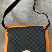 Louis Vuitton Damier Messenger Bag 