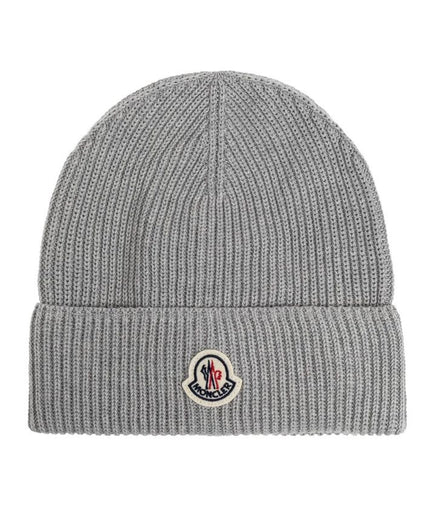 Moncler logo-patch beanie "Never Owned"