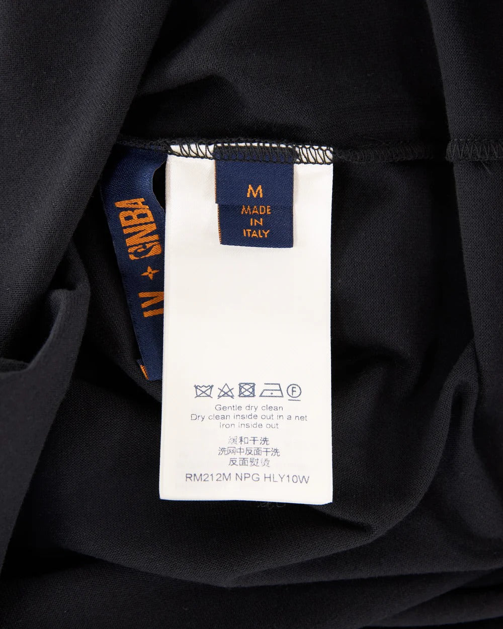 Louis Vuitton T-shirt M “Pre-Loved”