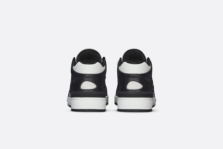 Dior Black & White Oblique B27 Low-Top Sneakers "Unworn"