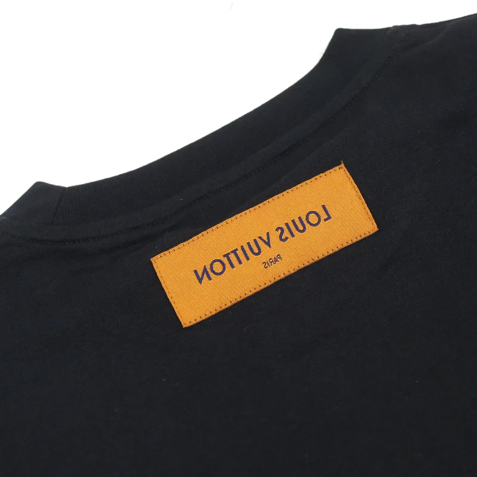 Louis Vuitton T-shirt M “Pre-Loved”