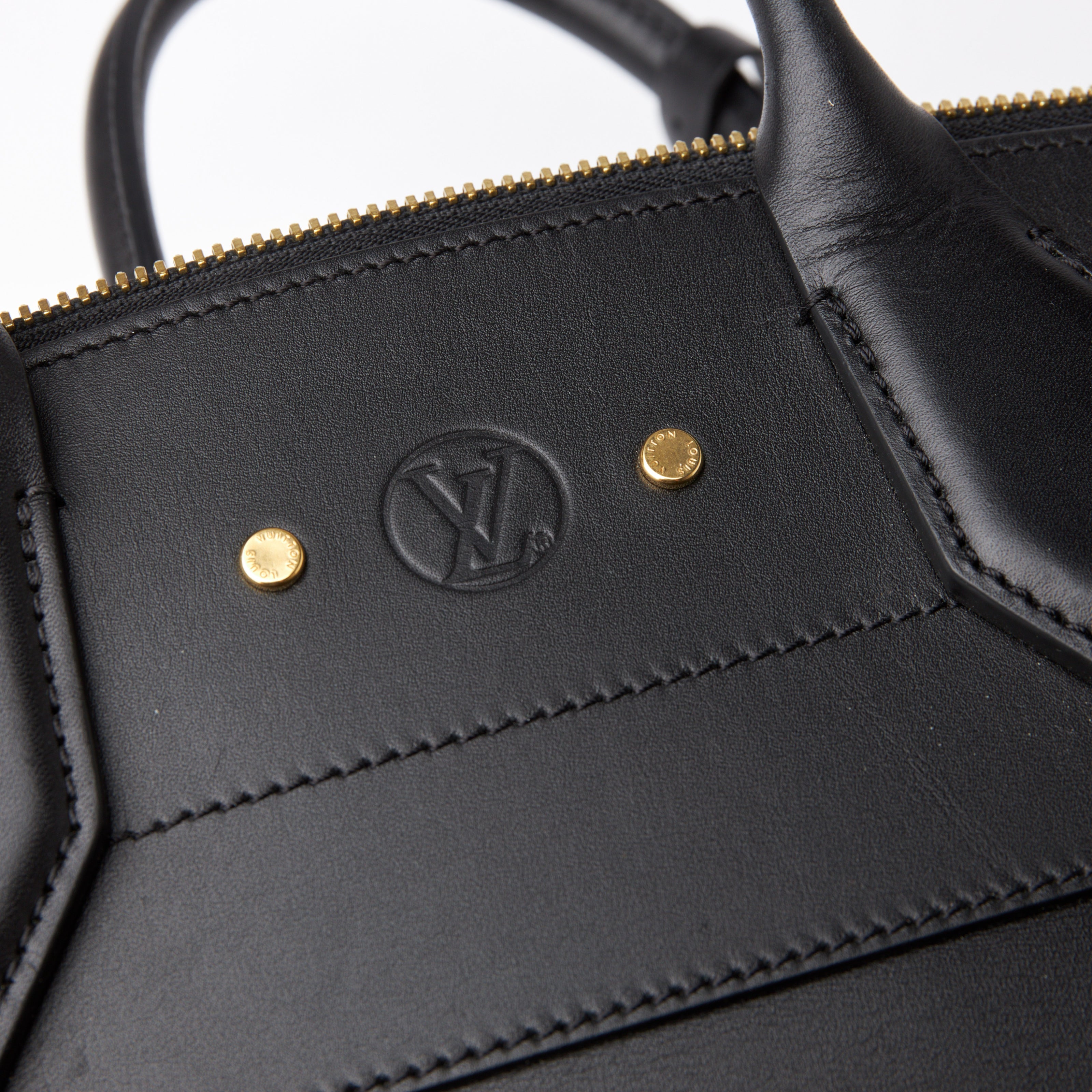 Louis Vuitton Calfskin City Steamer MM Black 