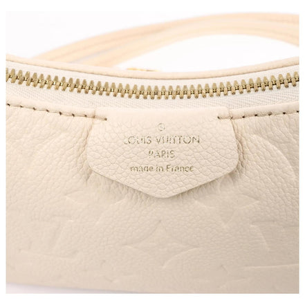 Louis Vuitton Easy Pouch on Strap “Pre-Loved”