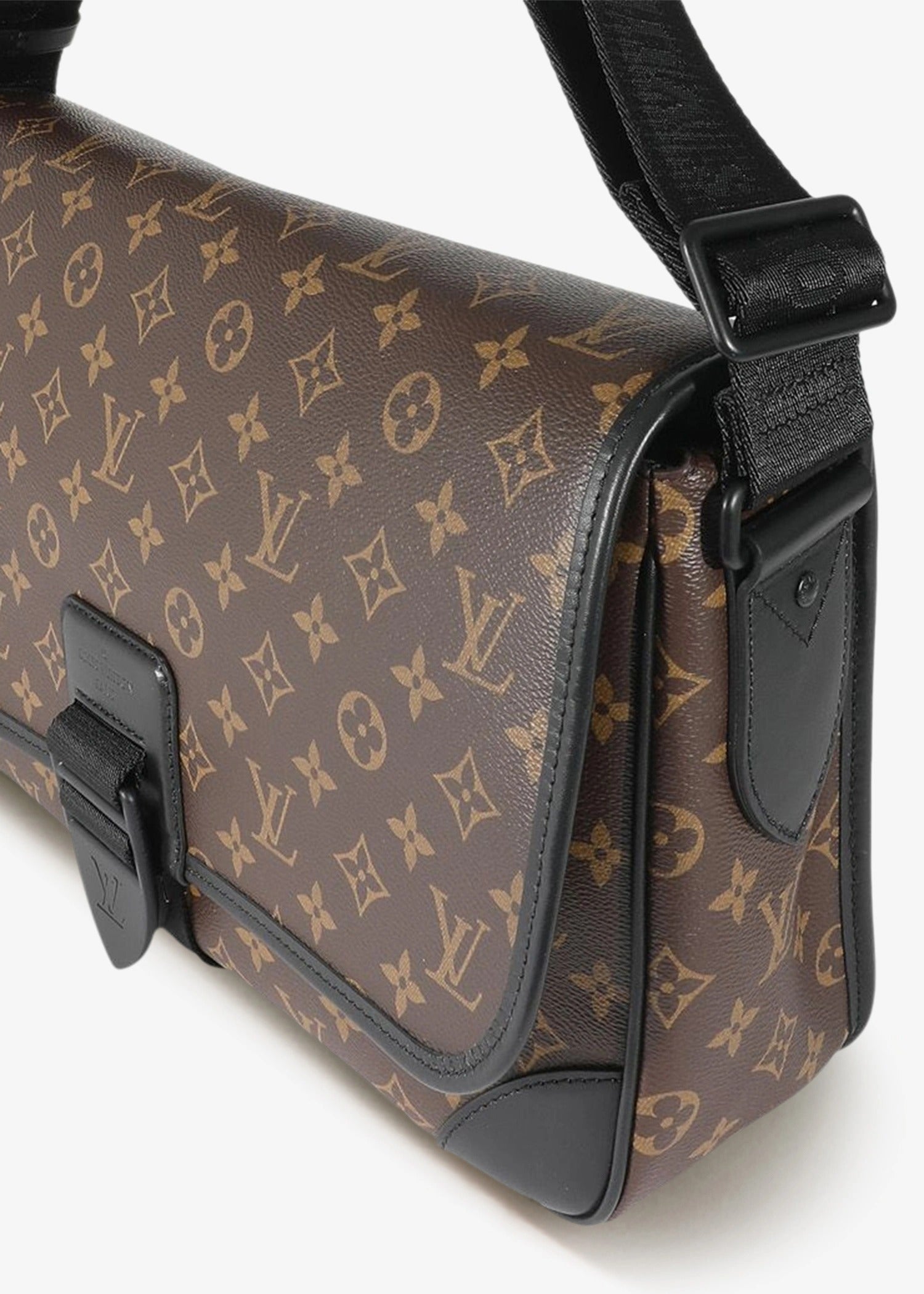Louis Vuitton Monogram Macassar Archy Messenger GM 