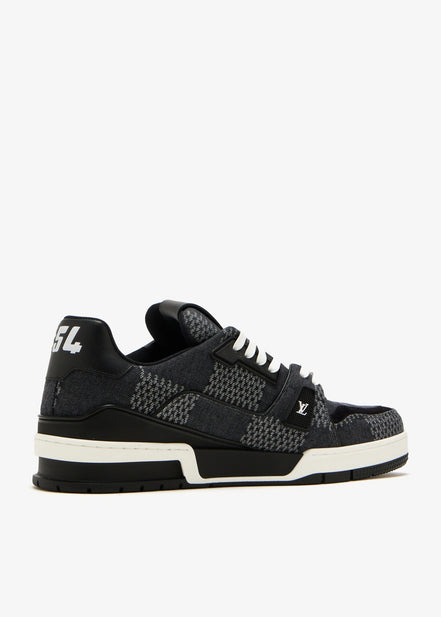 Louis Vuitton New Season Damier Trainer "Unworn"