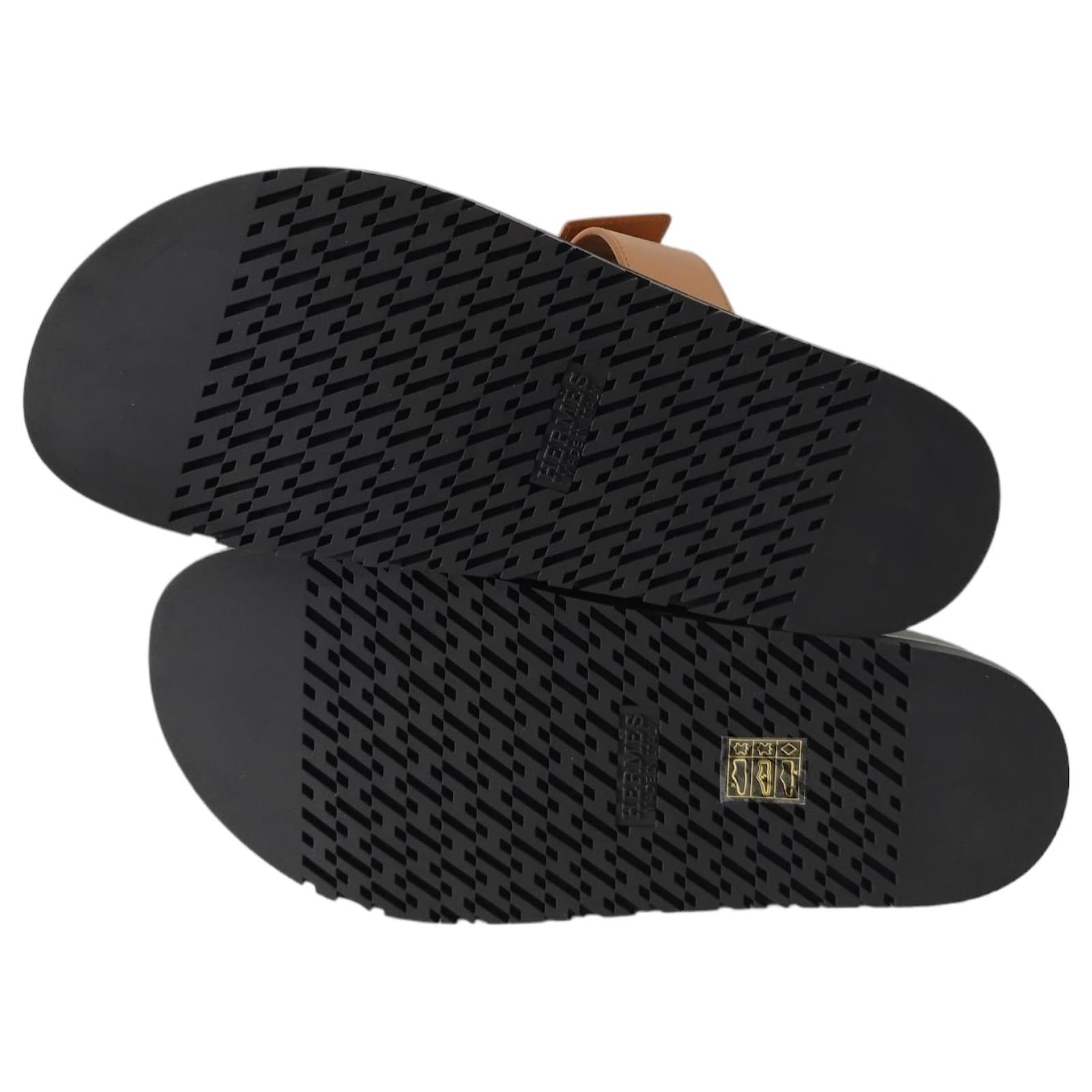 Hermès Chypre Sandal Gold Calfskin with Black Sole 
