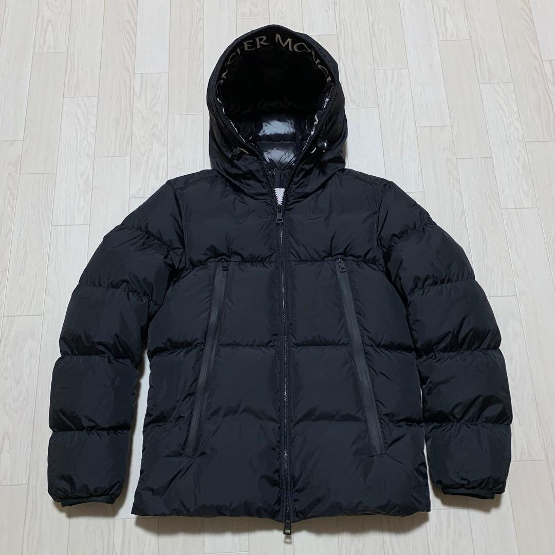 Moncler ‘Montcla’ Jacket “Never Owned”