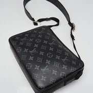 Louis Vuitton Taigarama Outdoor Messenger Black Crossbody Bag 