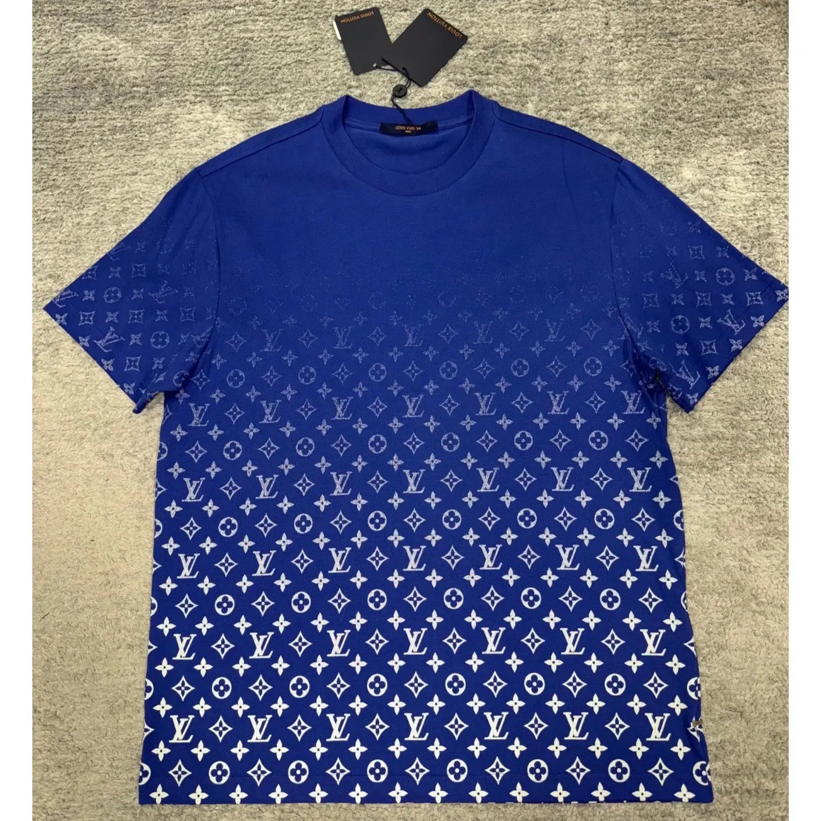 Rare Louis Vuitton Electric Blue T-Shirt Size XS “Never Owned”