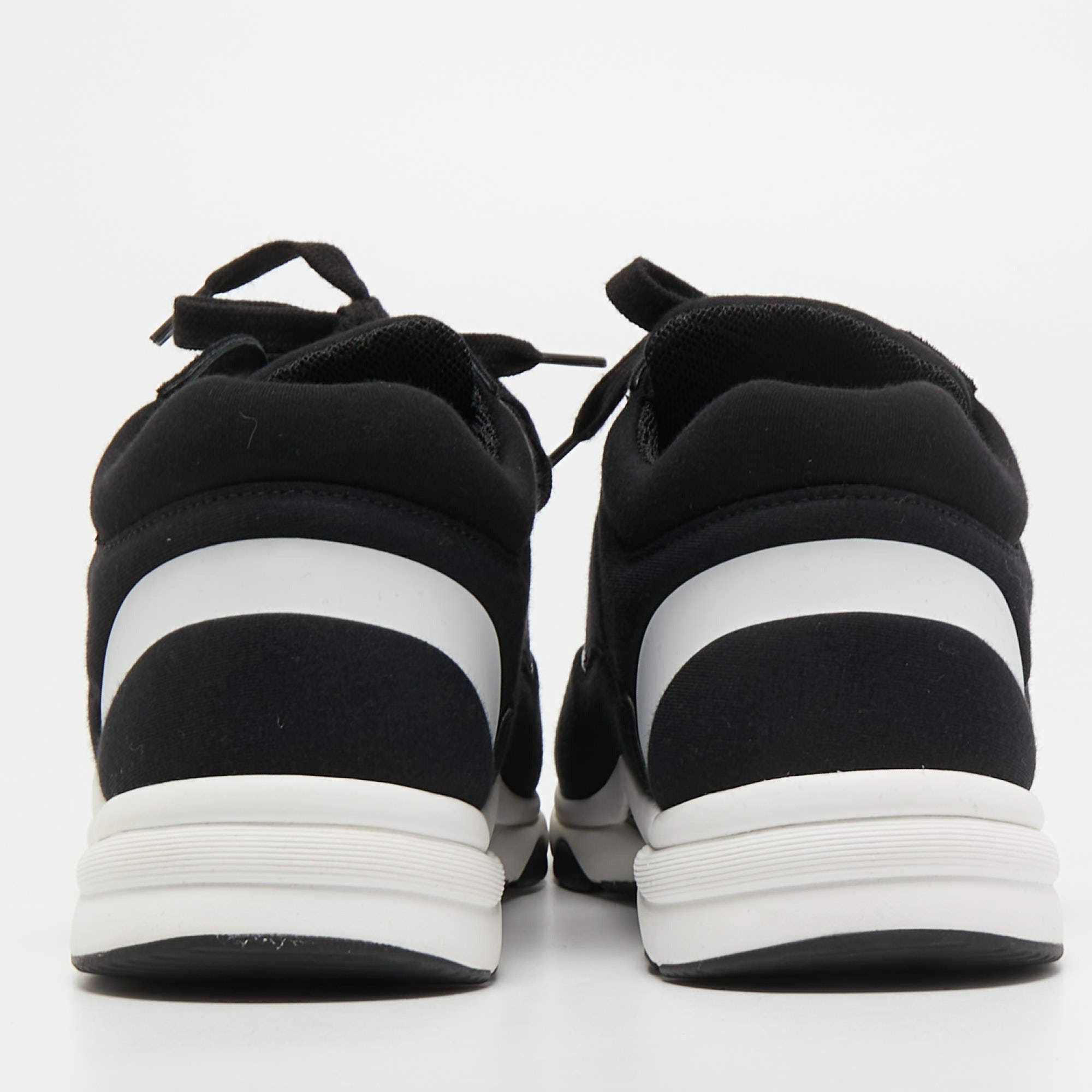 Chanel CC Runner Sneakers Black & White (Pre-Loved)