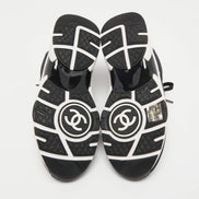 Chanel CC Runner Sneakers Black & White (Pre-Loved)