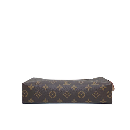 Louis Vuitton Toiletry Pouch 26 “Never Owned”