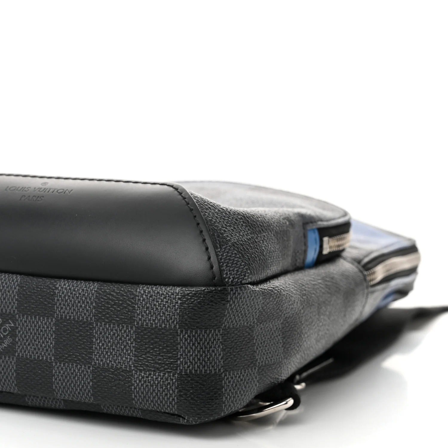 Rare Louis Vuitton Avenue Sling Bag “Never Owned”